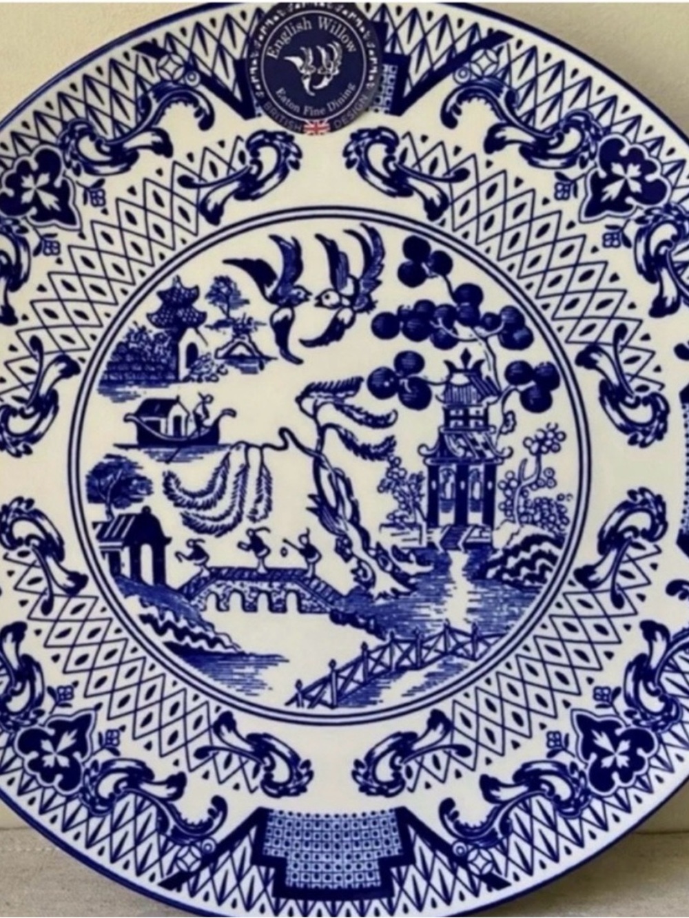 NEW Blue Willow Pattern Set of 2 DINNER PLATES Patriotic 🇺🇸
